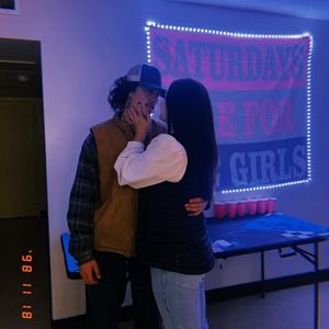 Meet your Posher, Ace